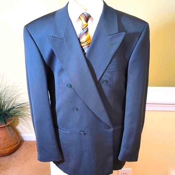 Albert Nipon Double Breasted Suit - Picture 2 of 12